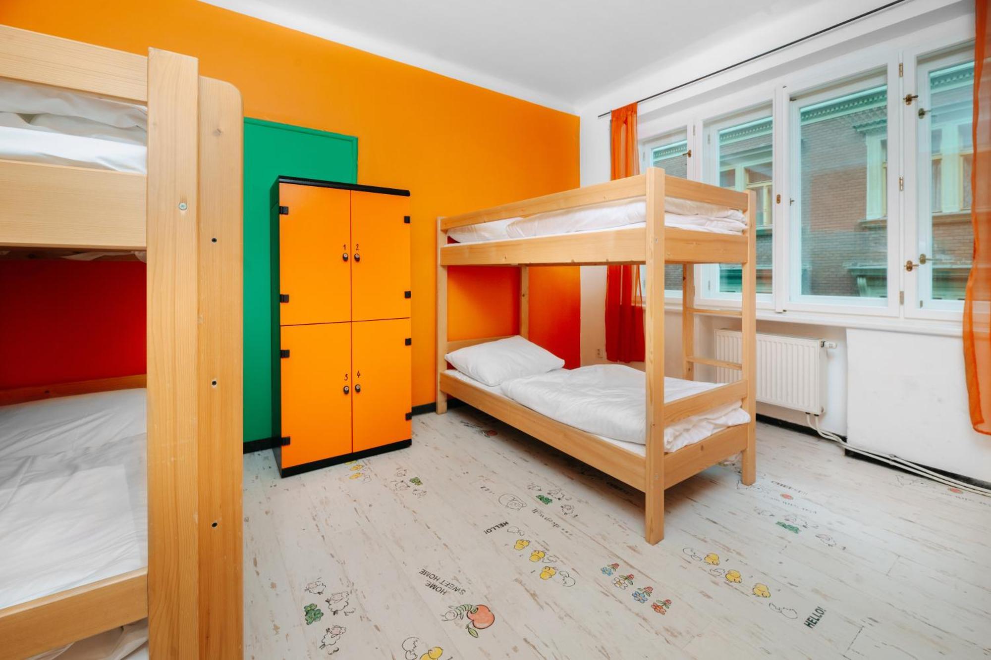 Benedikt City Center Hostel Prag Exteriör bild